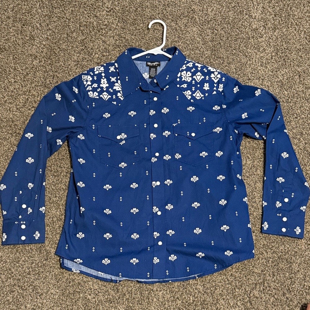 Wrangler Women’s M Navy Floral Button-Down Shirt